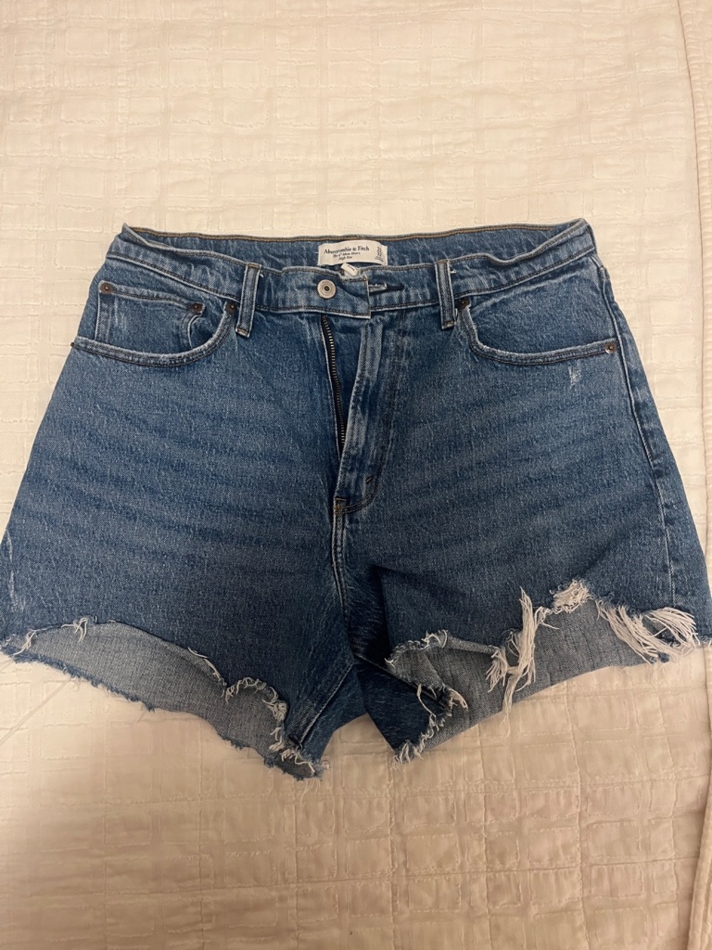 Abercrombie & Fitch Mom Short Curve Love